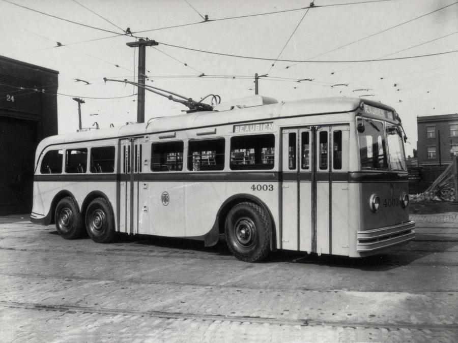 AEC-Park Royal-EEC 663T '1939